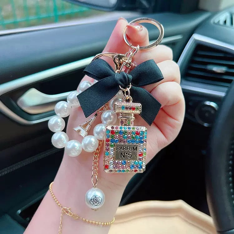 Stylish keychain/bag charm.