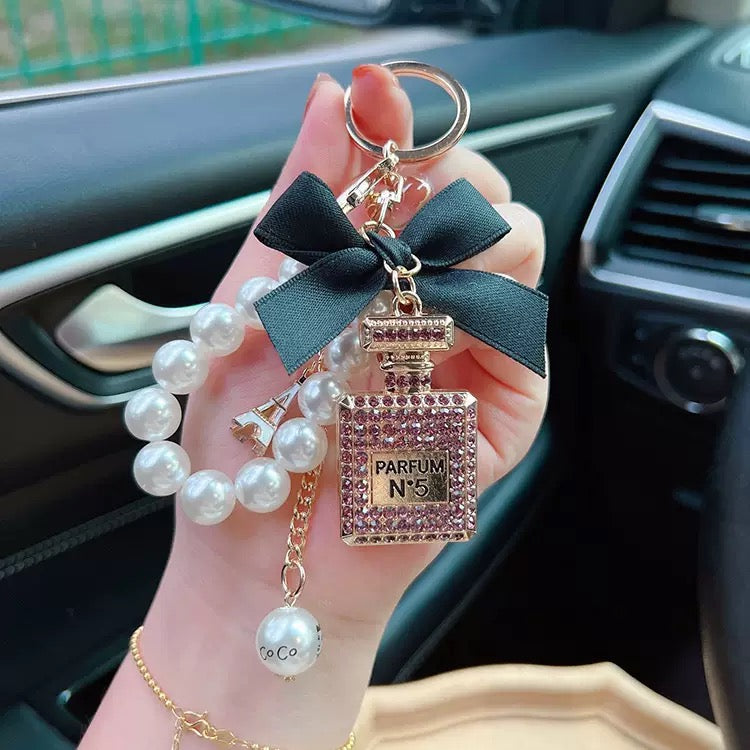 Stylish keychain/bag charm.