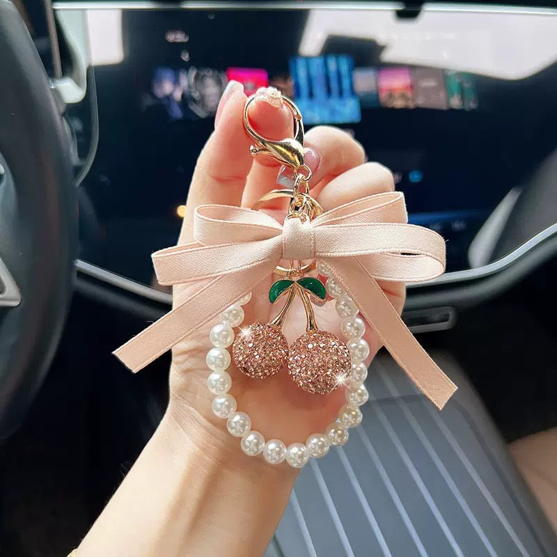 Stylish keychain/bag charm.